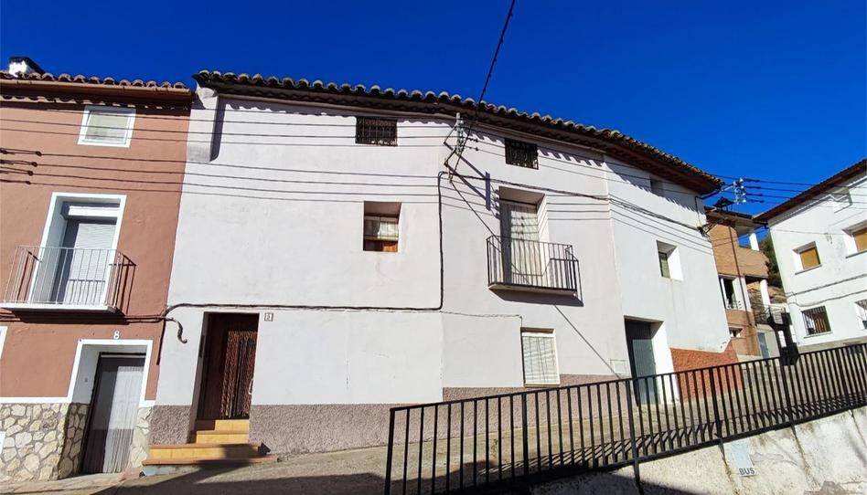Casa adosada en venta en Tosos, Zaragoza - imagen 1 Foto 1 de Casa adosada en venta en Tosos, Zaragoza