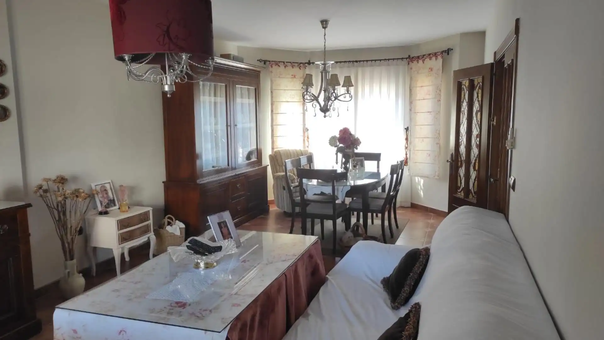 Casa o xalet en venda a Calle Rosa, 6, Santa Fe Menjador de Casa o xalet en venda en Santa Fe amb Aire condicionat, Terrassa i Balcó