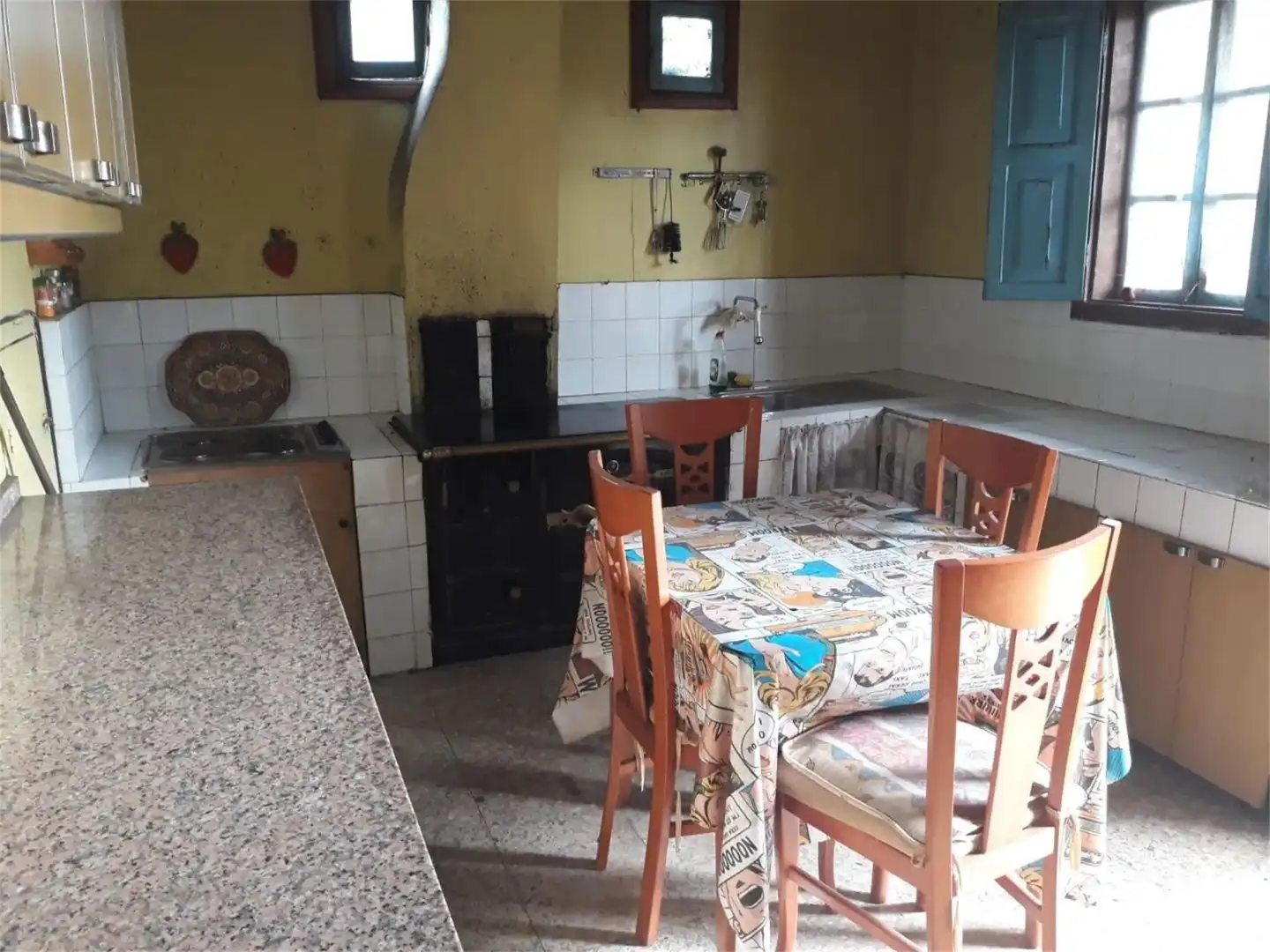 Finca rústica en venda a Estrada Valongo, 3, Cortegada Cuina de Finca rústica en venda en Cortegada amb Jardí privat, Parquet i Moblat