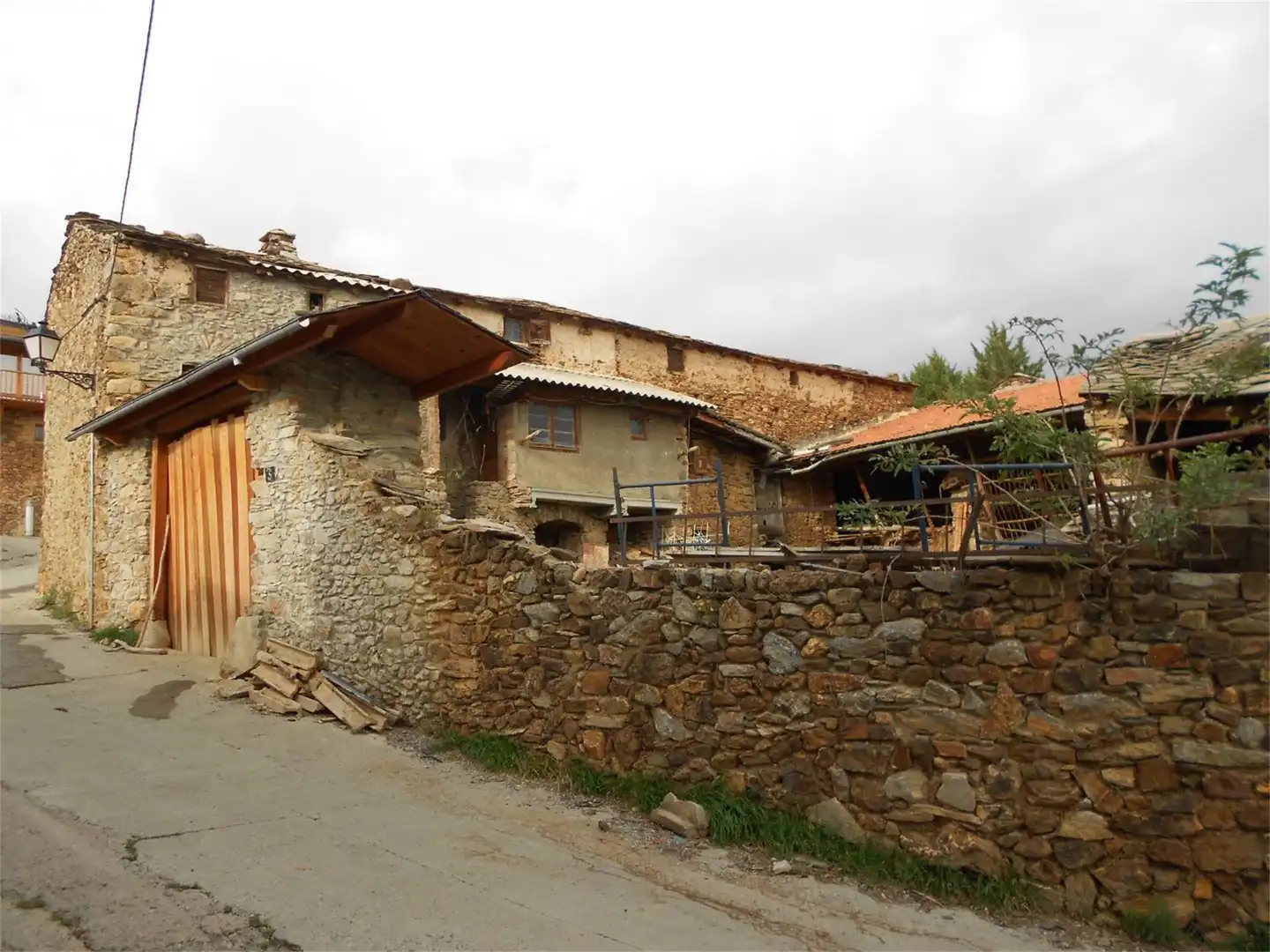Außenansicht von Country house zum Verkauf in Bellver de Cerdanya