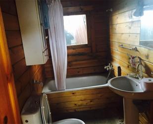 Badezimmer von Wohnung zum verkauf in Maello mit Schwimmbad