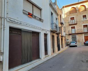 Vista exterior de Casa adosada en venda en Cervera del Maestre amb Terrassa