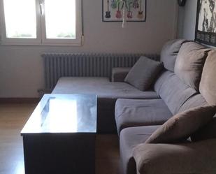 Living room of Flat for sale in Valladolid Capital  with Heating, Parquet flooring and Terrace