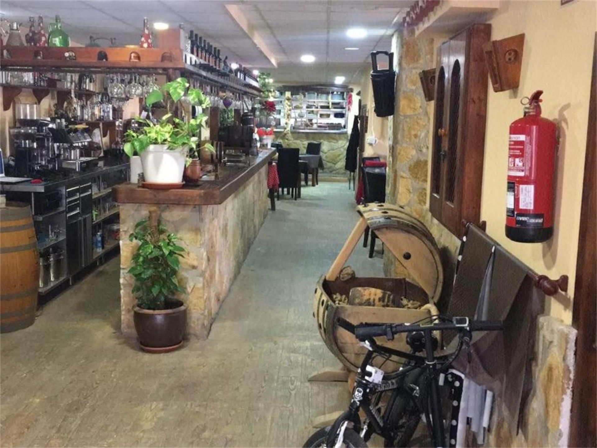 Premises for sale in Peñíscola / Peníscola  with Air Conditioner, Heating and Furnished