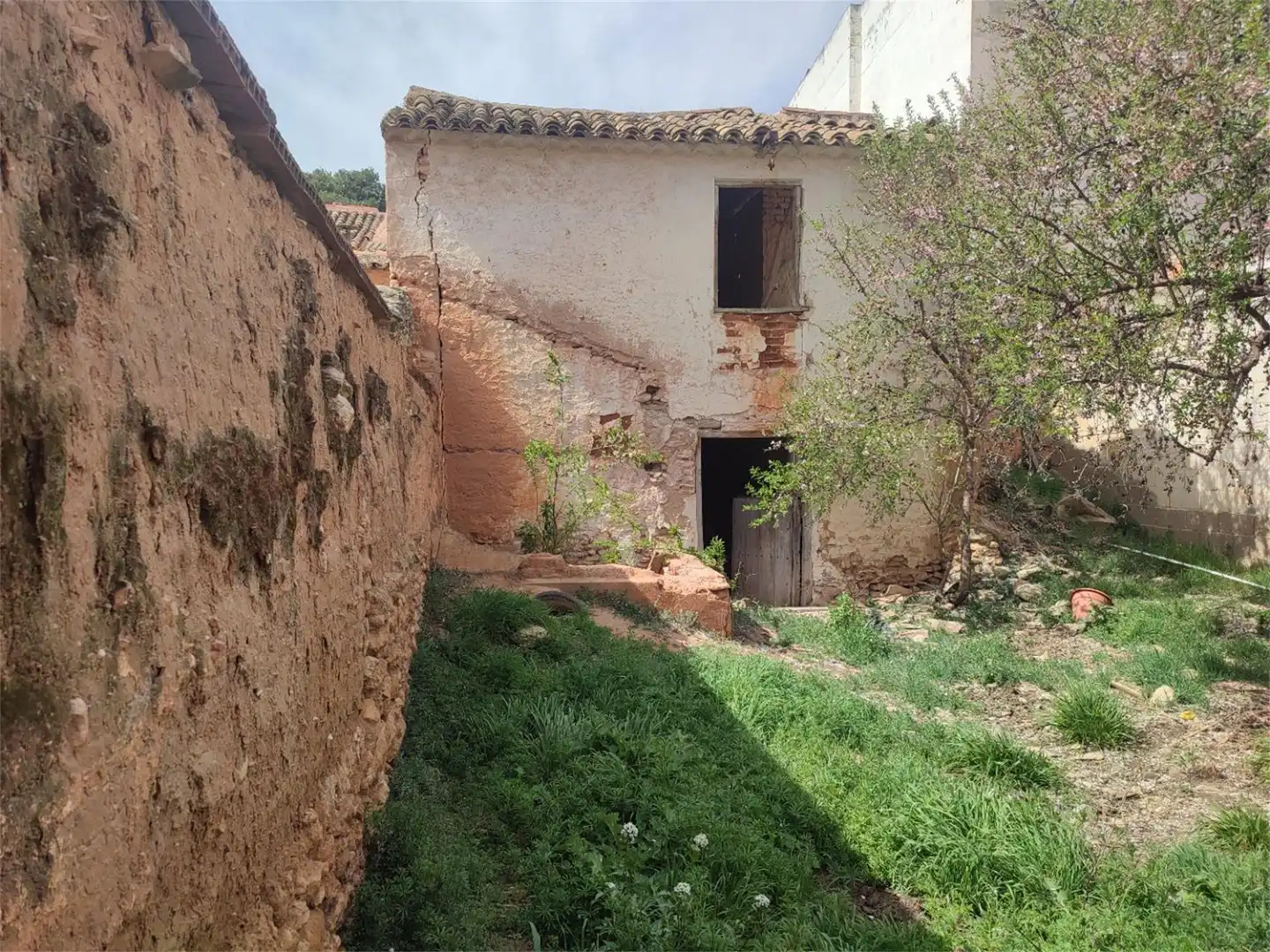 Casa o chalet en venta en Calle Portillejo, Tarazona de la Mancha Vista exterior de Casa o chalet en venta en Tarazona de la Mancha con Jardín privado y Terraza