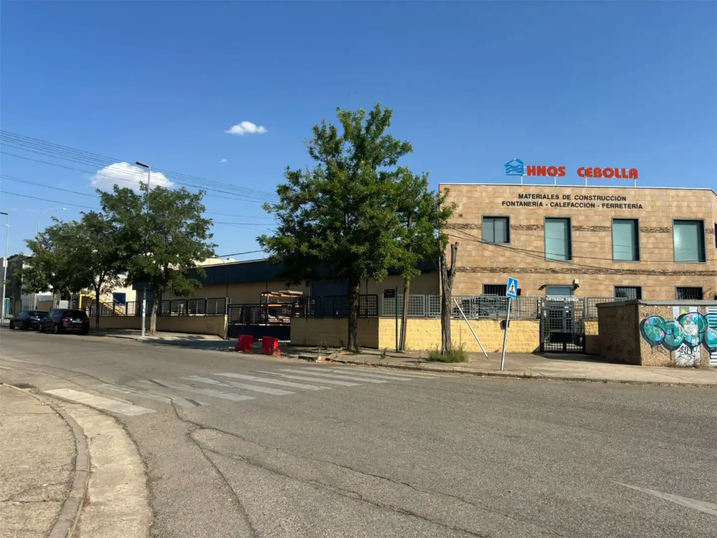 Vista exterior de Nau industrial en venda en Mejorada del Campo amb Aire condicionat i Calefacció