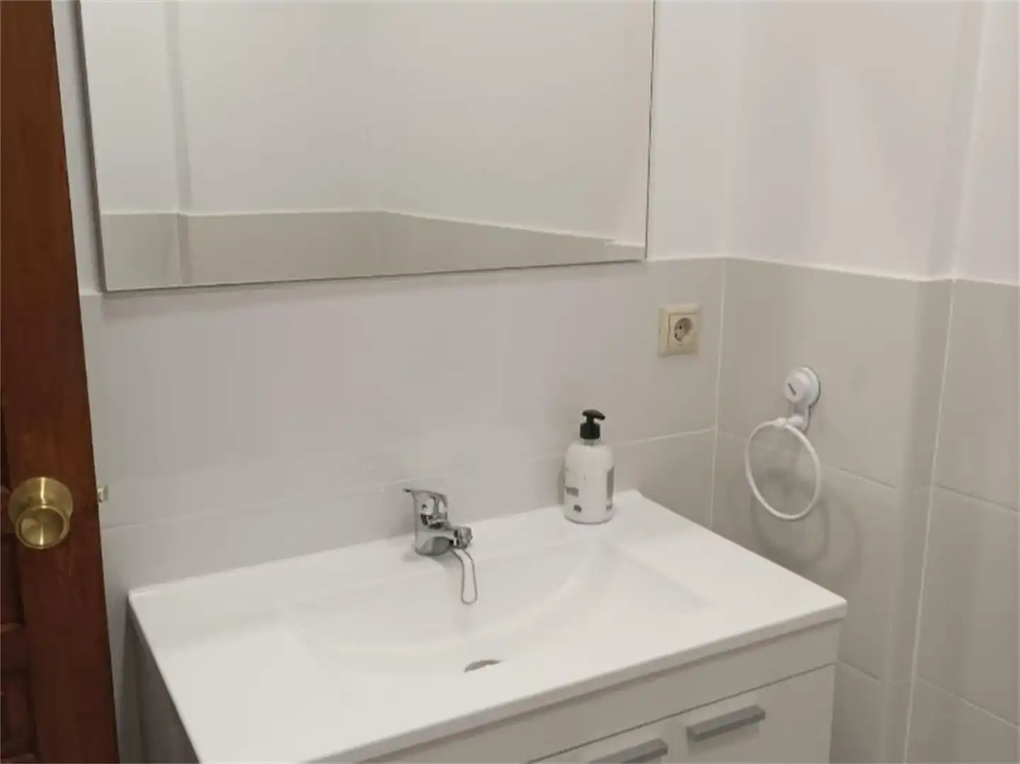 Flat for sale in Calle Bailén, Úbeda Bathroom of Flat for sale in Úbeda with Parquet flooring, Terrace and Furnished