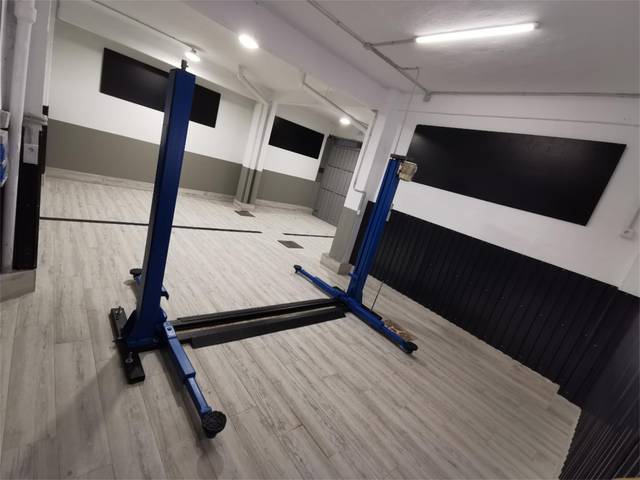 Local comercial en Alquiler en Zurbaranbarri Auzoa, 15 en Zurbaran