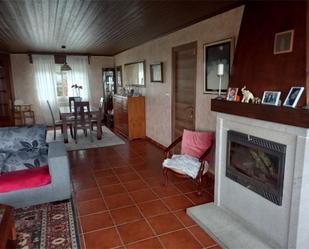 Living room of House or chalet for sale in Ames  with Terrace and Balcony