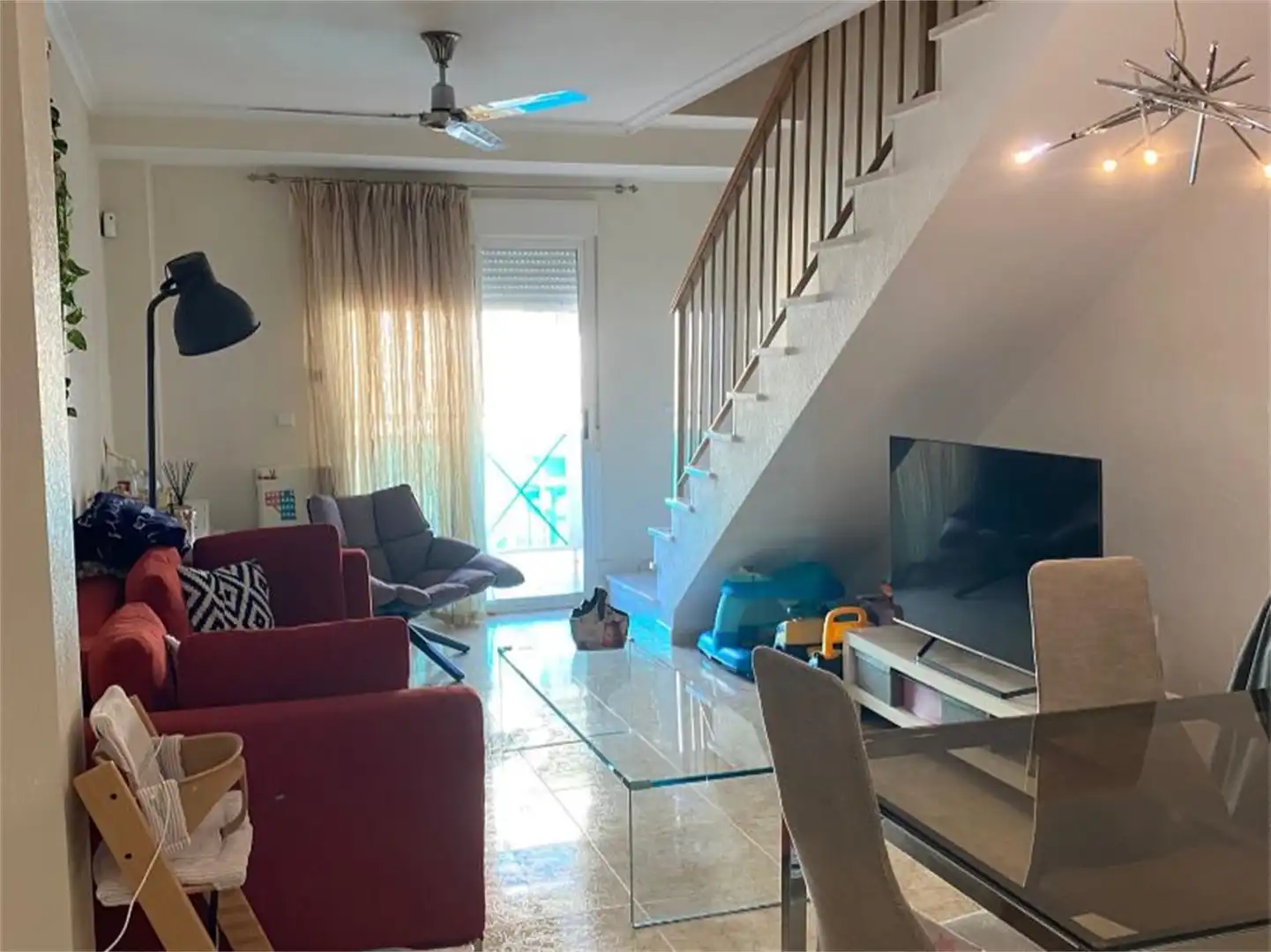 Wohnzimmer von Dachboden zum Verkauf in Guardamar del Segura mit Klimaanlage und Terrasse