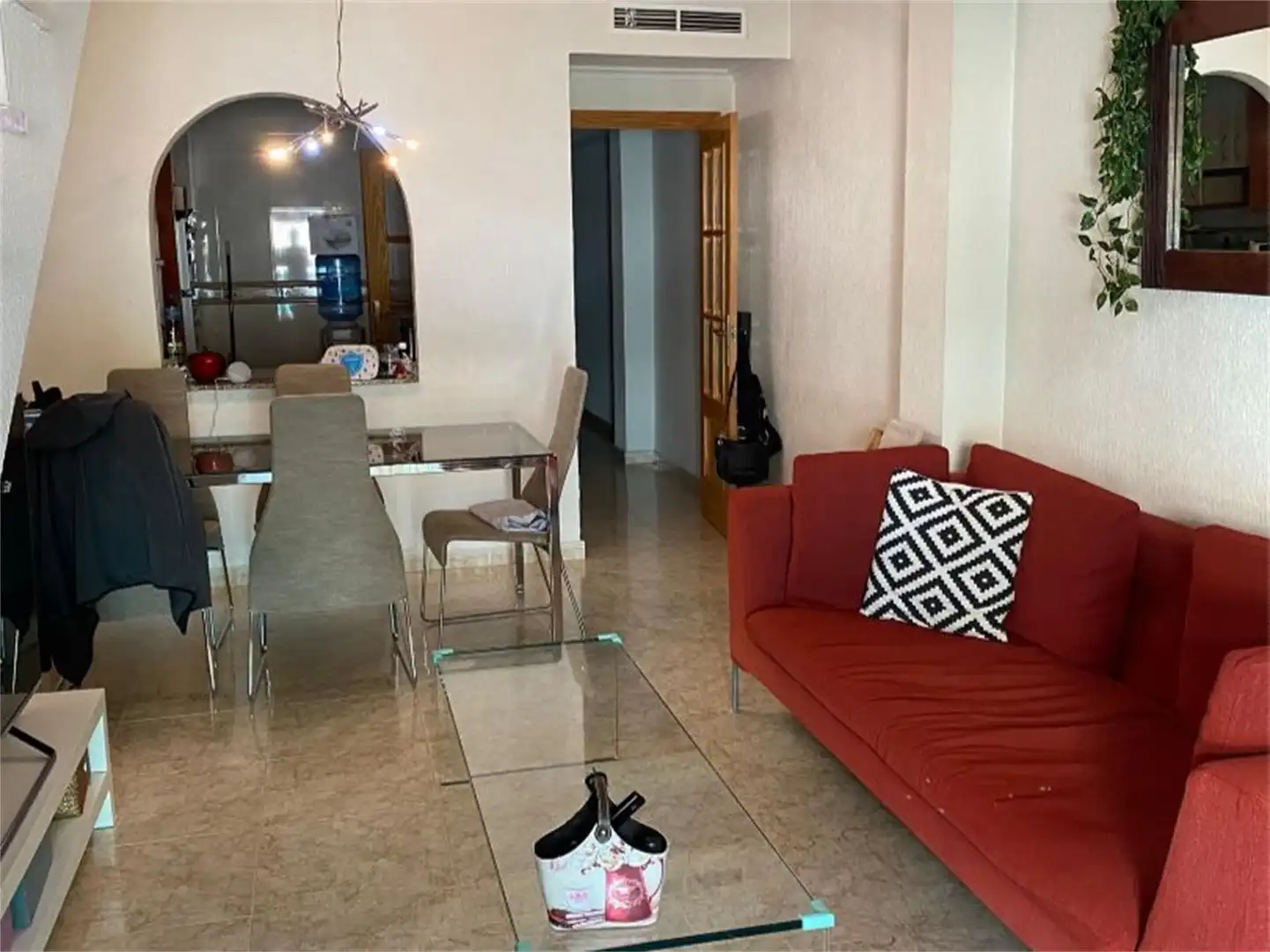 Wohnzimmer von Dachboden zum Verkauf in Guardamar del Segura mit Klimaanlage und Terrasse