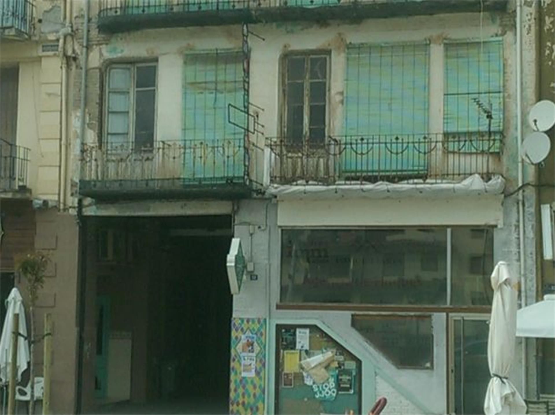Vista exterior de Casa adosada en venda en Sort amb Balcó