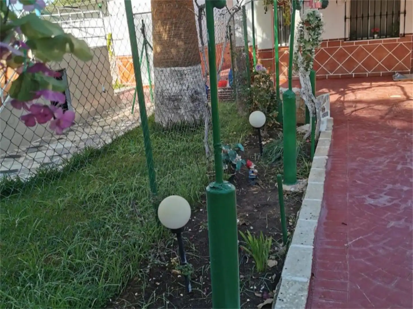 Houses for sale in Calle Alcalá, Carmona Garden of Houses for sale in Carmona with Air Conditioner, Heating and Private garden