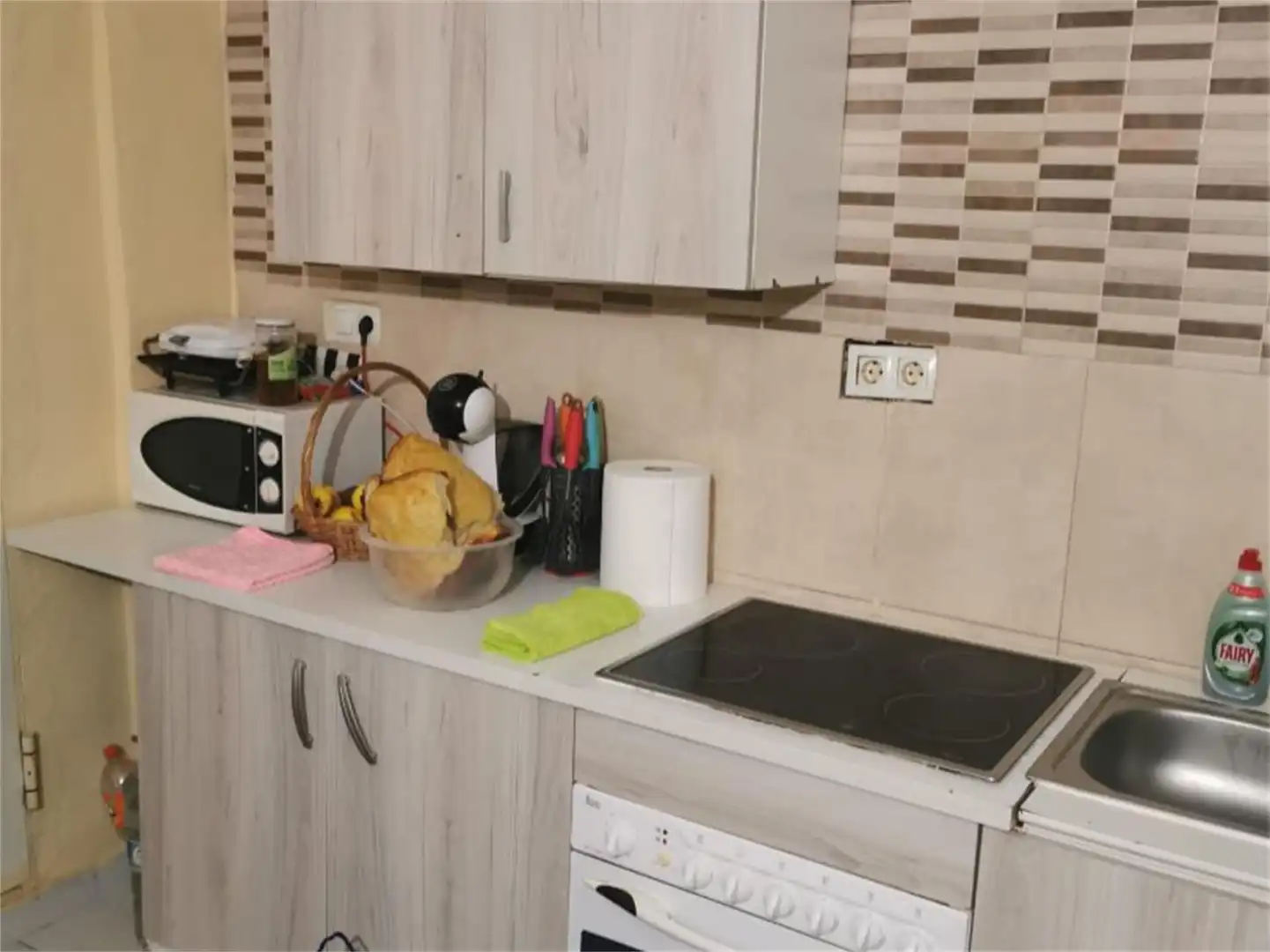 Houses for sale in Calle Alcalá, Carmona Kitchen of Houses for sale in Carmona with Air Conditioner, Heating and Private garden