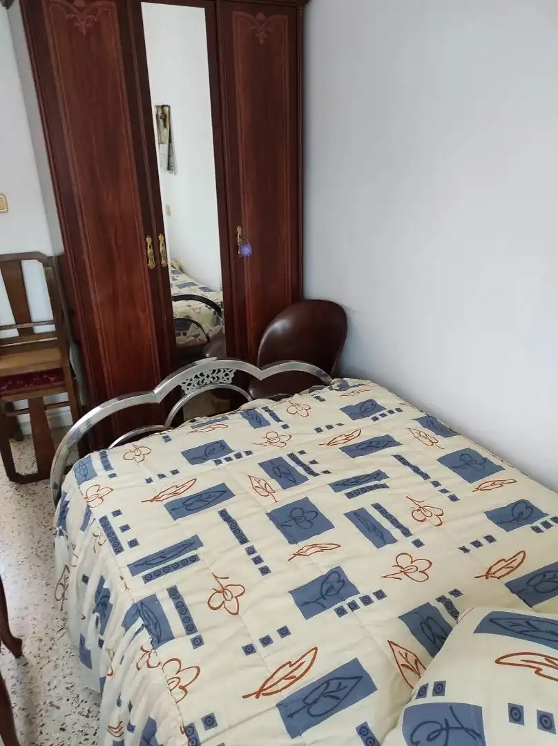 Schlafzimmer von Erdgeschoss zum Verkauf in Bolaños de Campos mit Heizung, Möbliert und Ofen