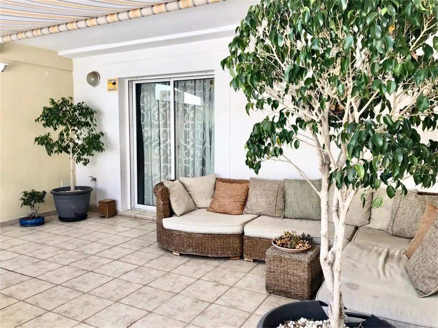 Detached homes for sale in Urbanizacion Miraverde Sau, 8, Playa Fañabé Alto Terrace of Detached homes for sale in Adeje with Air Conditioner, Terrace and Swimming Pool