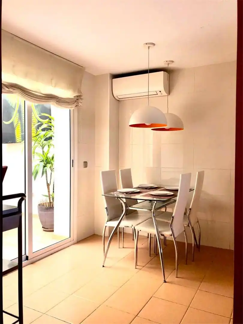 Detached homes for sale in Urbanizacion Miraverde Sau, 8, Playa Fañabé Alto Dining room of Detached homes for sale in Adeje with Air Conditioner, Terrace and Swimming Pool