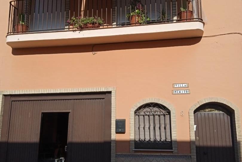 Foto 1 de Casa adosada en venda a Calle Geráneo, 6, Bollullos Par del Condado, Huelva