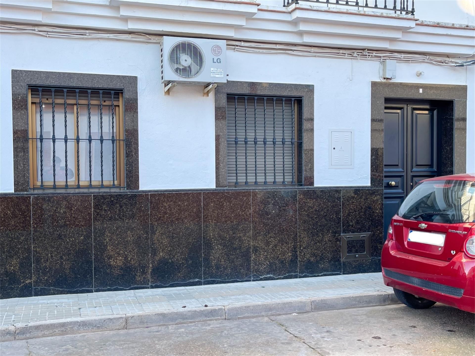 Exterior view of Planta baja for sale in Valverde del Camino  with Furnished