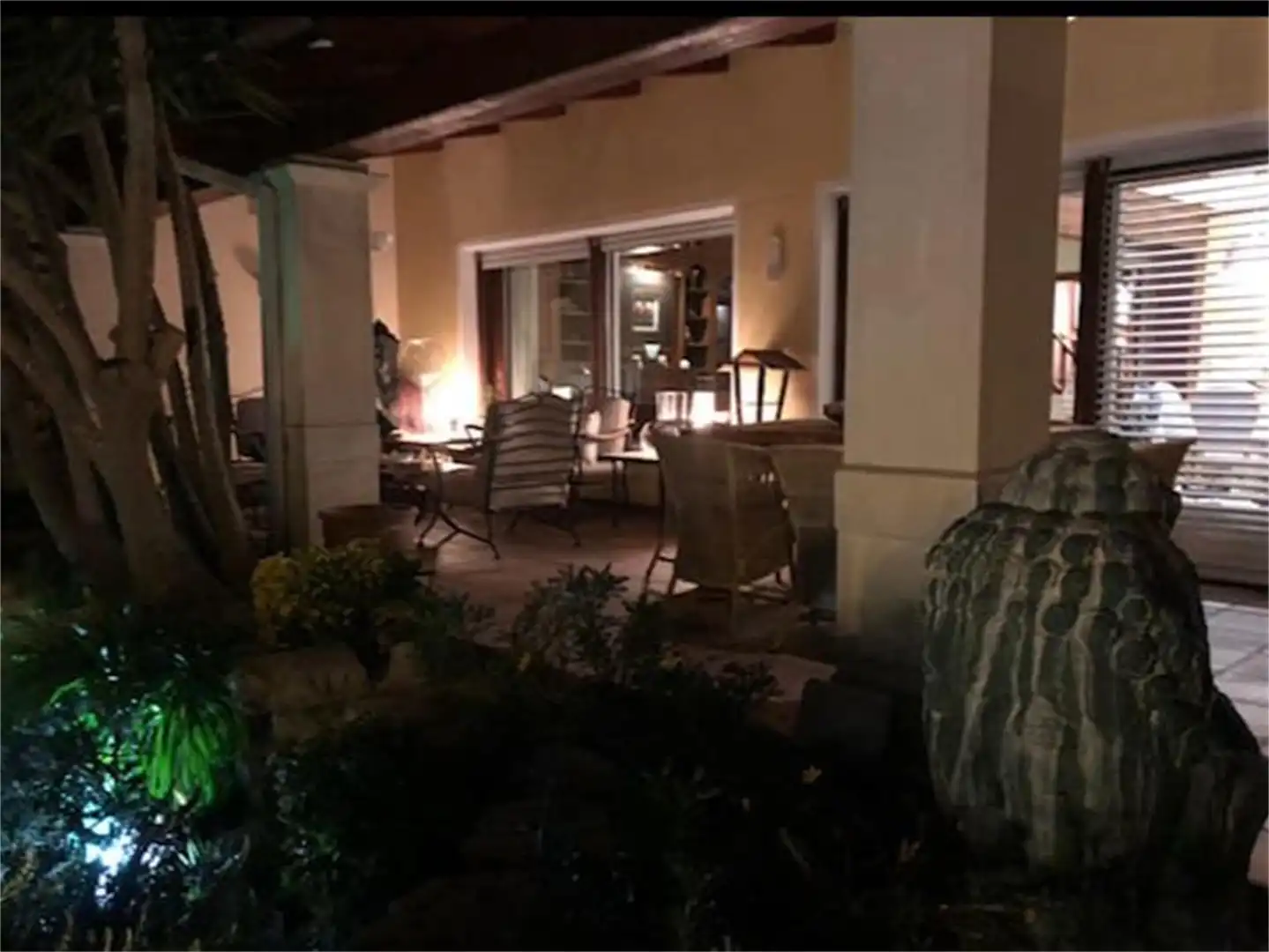 Terrasse von Einfamilien-Reihenhaus zur Miete in Sabadell mit Klimaanlage, Heizung und Privatgarten