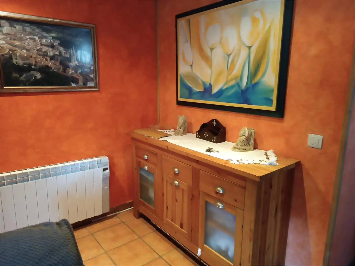 Casa adosada en venta en Calle Real, 4, Villaquirán de la Puebla Comedor de Casa adosada en venta en Villaquirán de la Puebla con Calefacción, Parquet y Amueblado