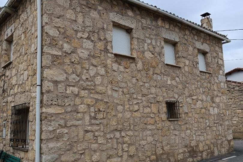 Photo 1 of Single-family semi-detached for sale in Calle Real, 4, Villaquirán de la Puebla, Burgos