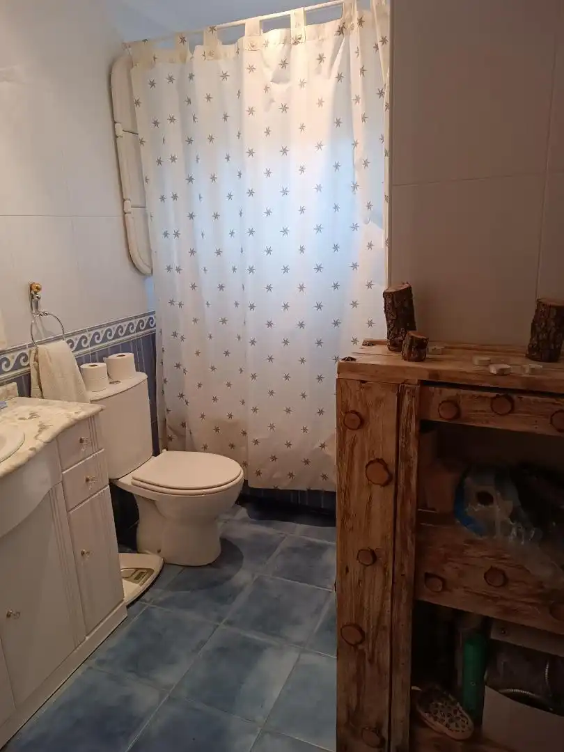 Casa adosada en venta en Calle Real, 4, Villaquirán de la Puebla Baño de Casa adosada en venta en Villaquirán de la Puebla con Calefacción, Parquet y Amueblado
