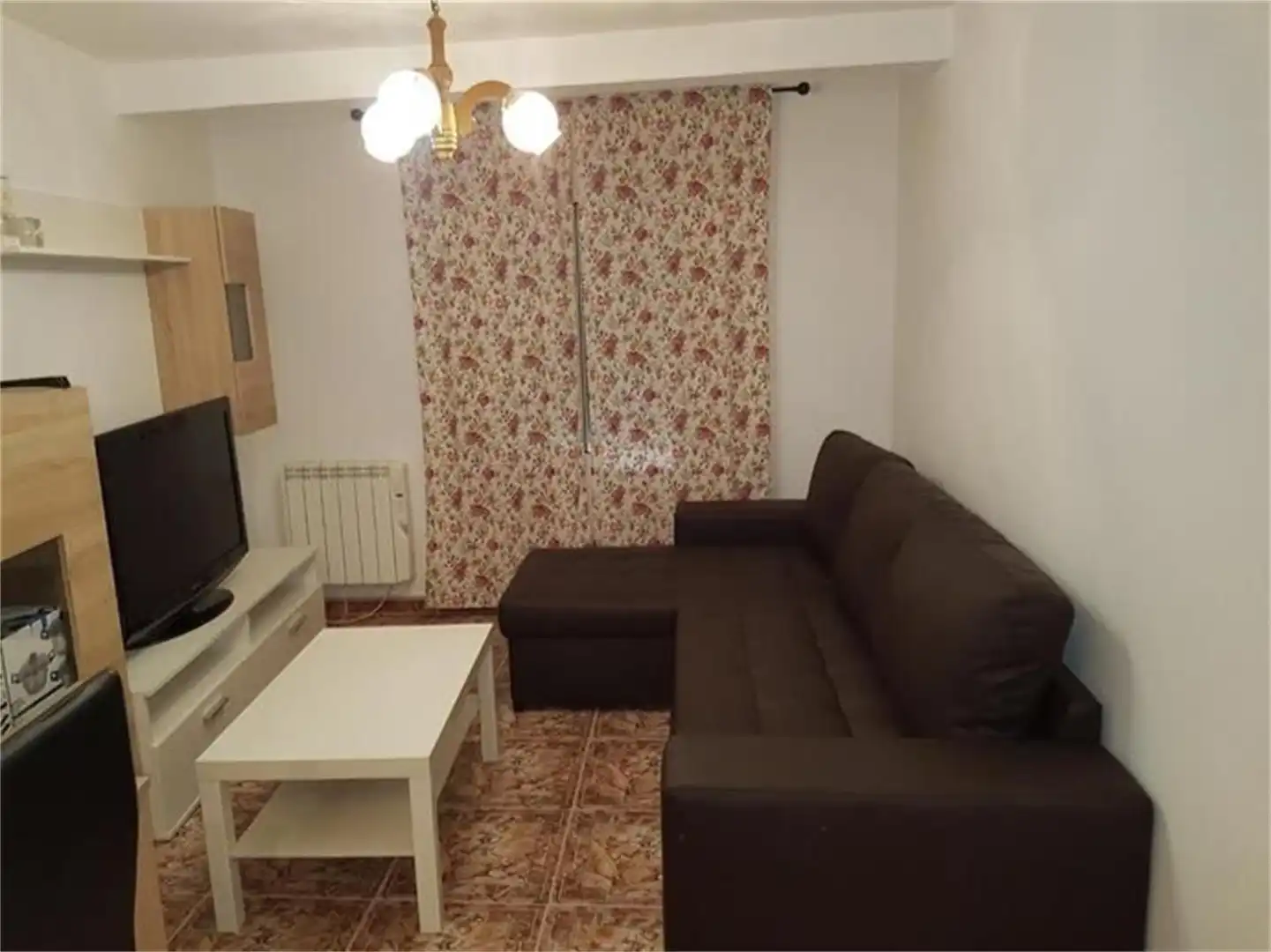 Casa adosada en venta en Calle Calle Garciabogas, 12, Madrigal de la Vera Casa adosada en venta en Calle Calle Garciabogas, 12, Madrigal de la Vera