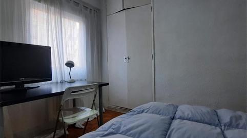 Foto 4 de Pis per a compartir a Calle de Cuevas de Almanzora, 40, Apóstol Santiago, Madrid