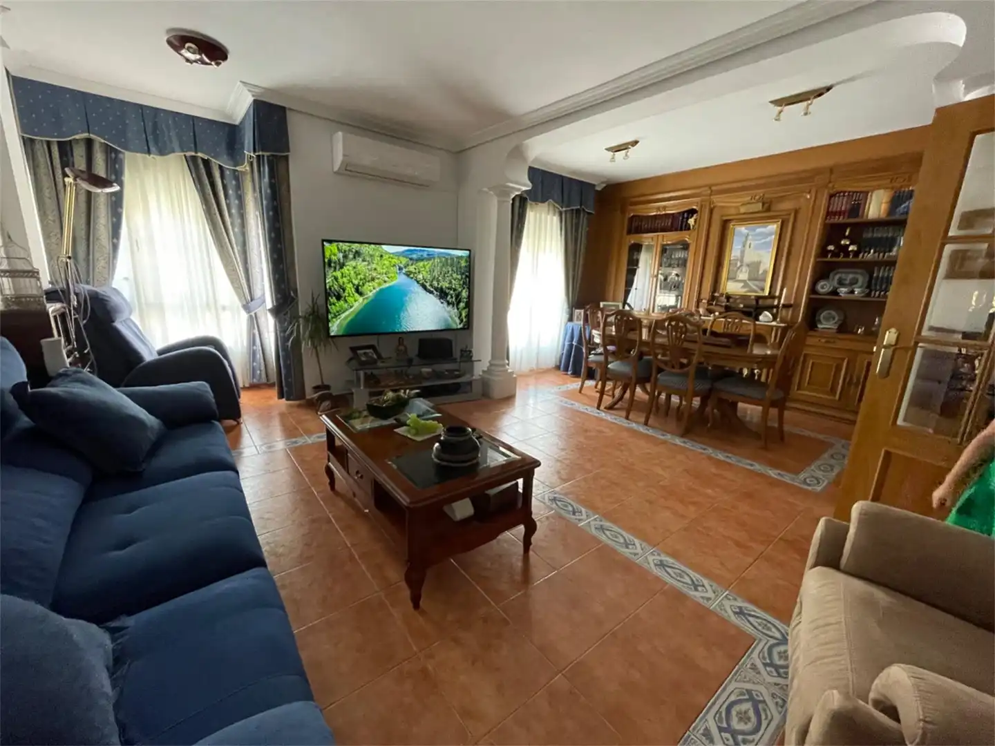 Casa o xalet en venda a Travesía Tejera, Tarancón Sala d'estar de Casa o xalet en venda en Tarancón amb Aire condicionat