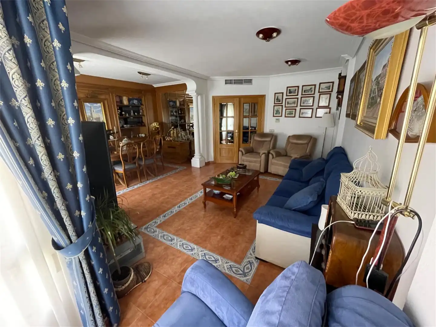 Casa o xalet en venda a Travesía Tejera, Tarancón Sala d'estar de Casa o xalet en venda en Tarancón amb Aire condicionat