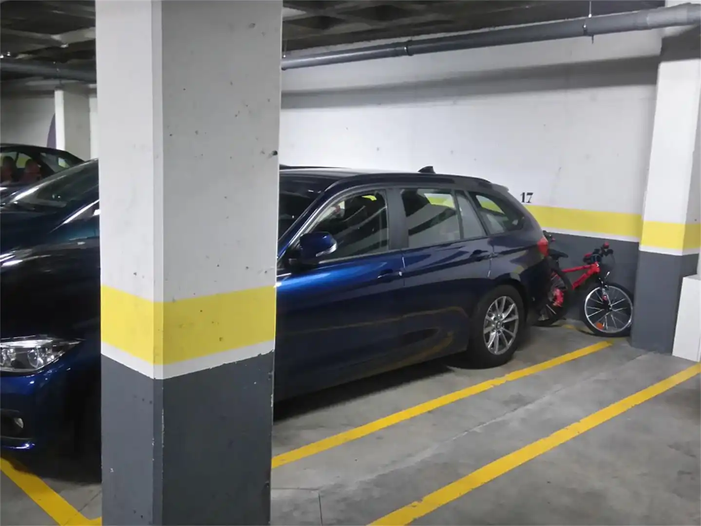 Garaje en venta en Avenida Lazarejo, El Cantizal Parking de Garaje en venta en Las Rozas de Madrid