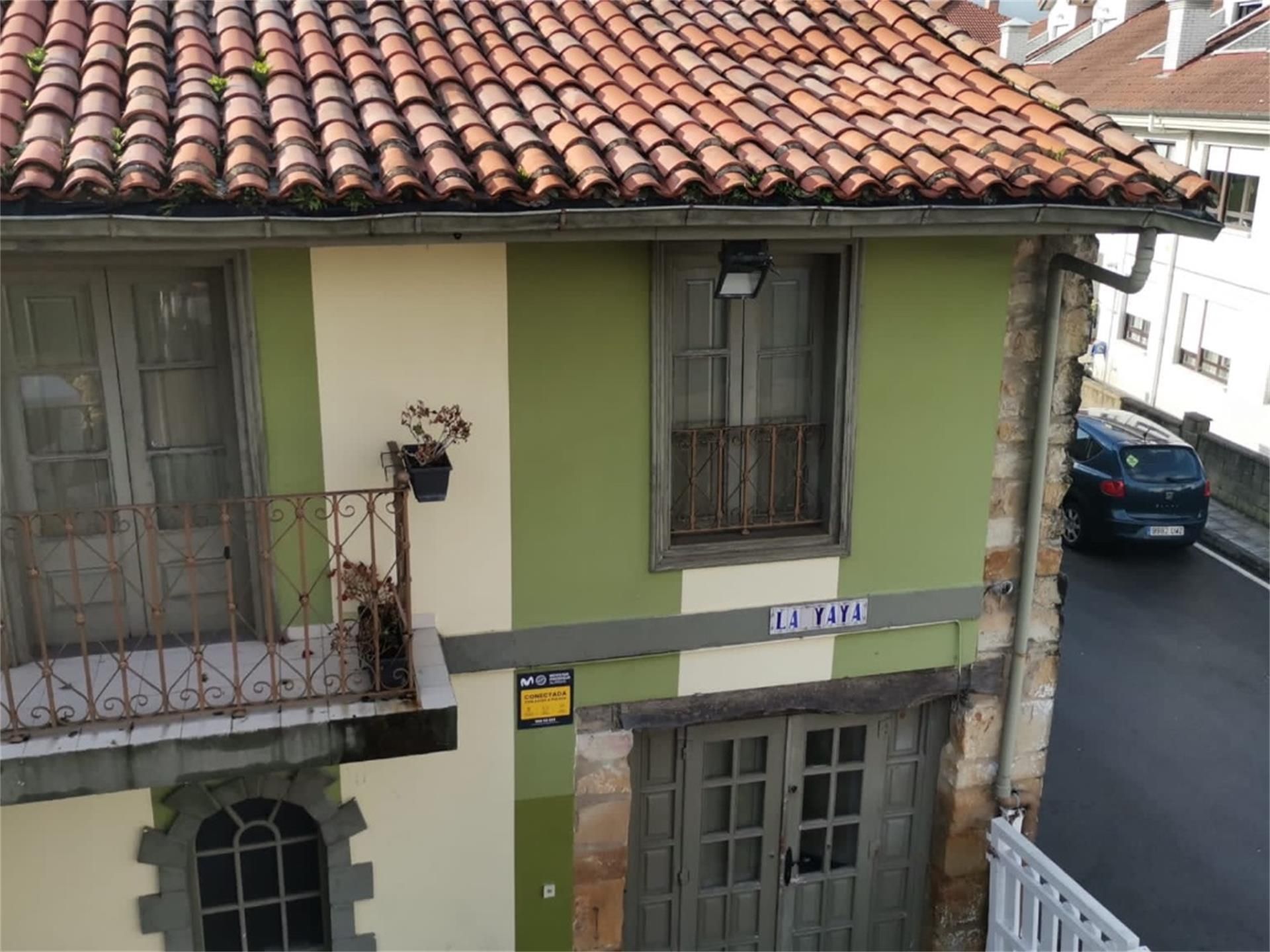 Exterior view of House or chalet for sale in Meruelo  with Terrace and Balcony
