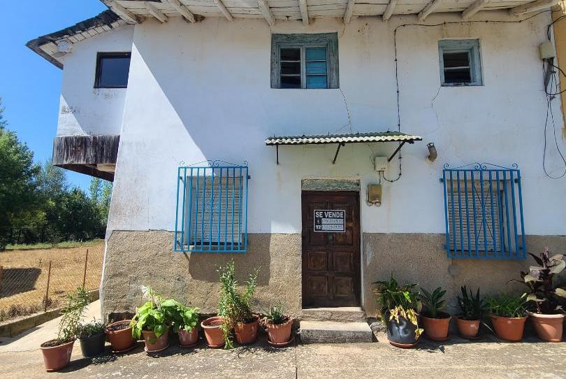Foto 1 de Casa adosada en venda a Calle Iglesia-sj, 26, Noceda del Bierzo, León