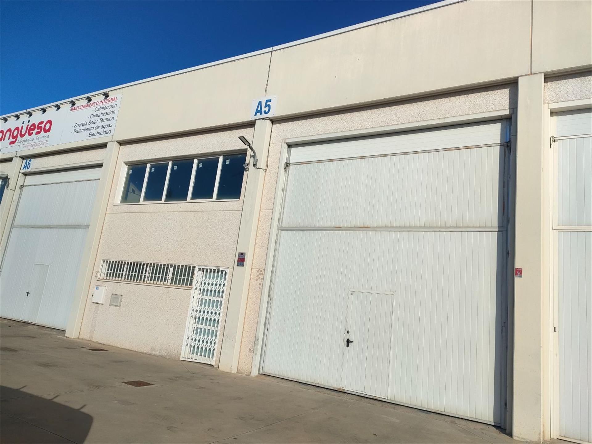 Exterior view of Industrial buildings to rent in Tudela