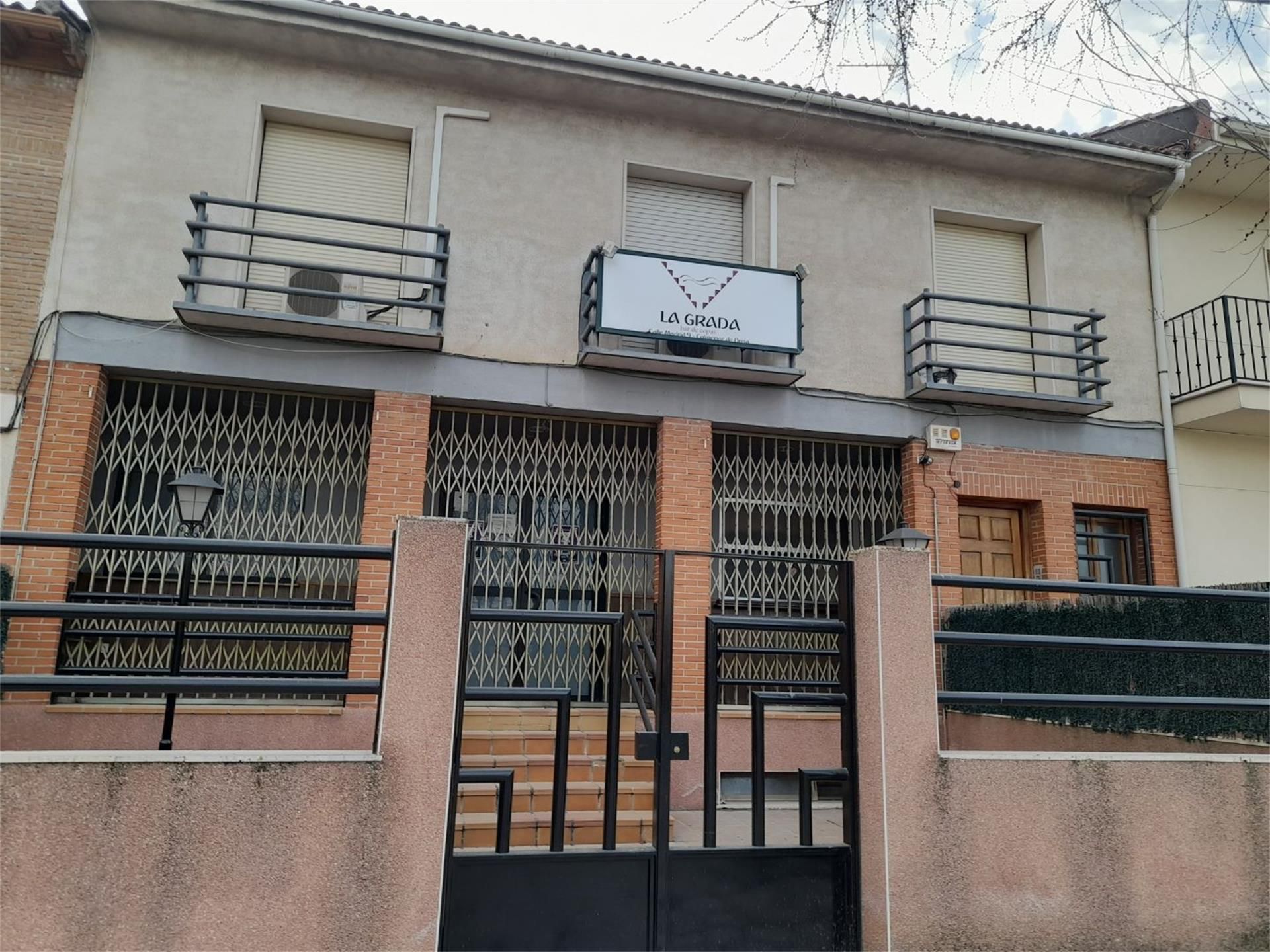 Exterior view of Single-family semi-detached for sale in Colmenar de Oreja  with Air Conditioner, Heating and Storage room