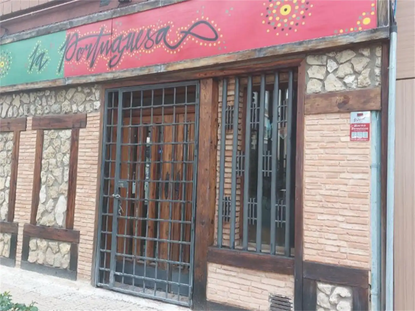 Local de lloguer a Plaza Reina Sofía, Alameda