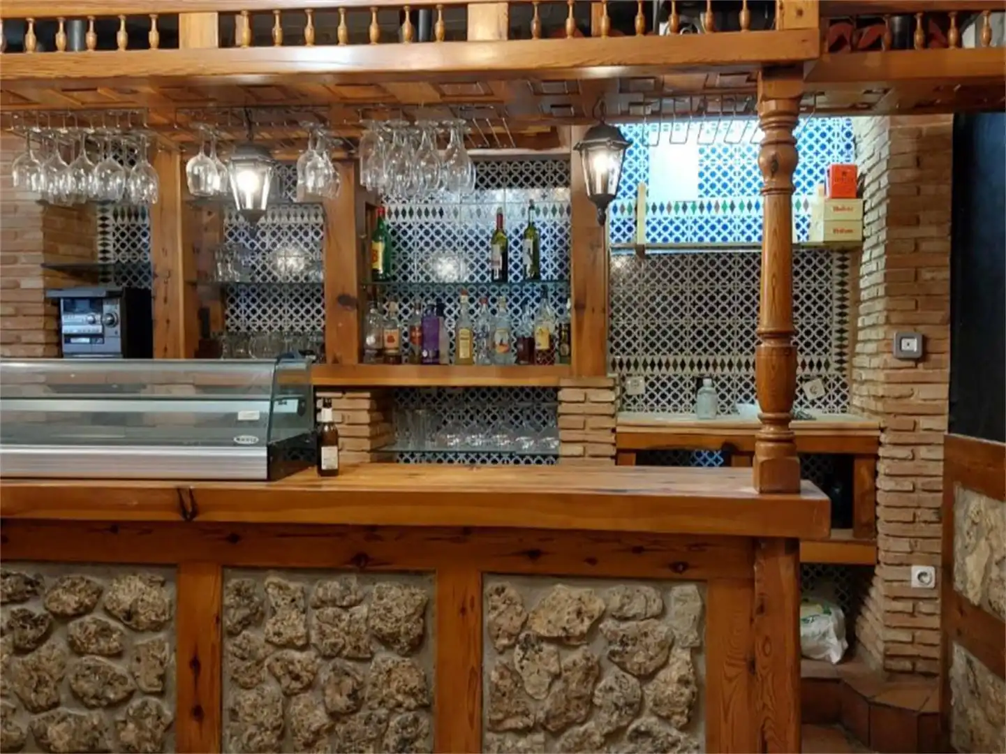 Local de lloguer en Cuenca amb Aire condicionat, Calefacció i Moblat