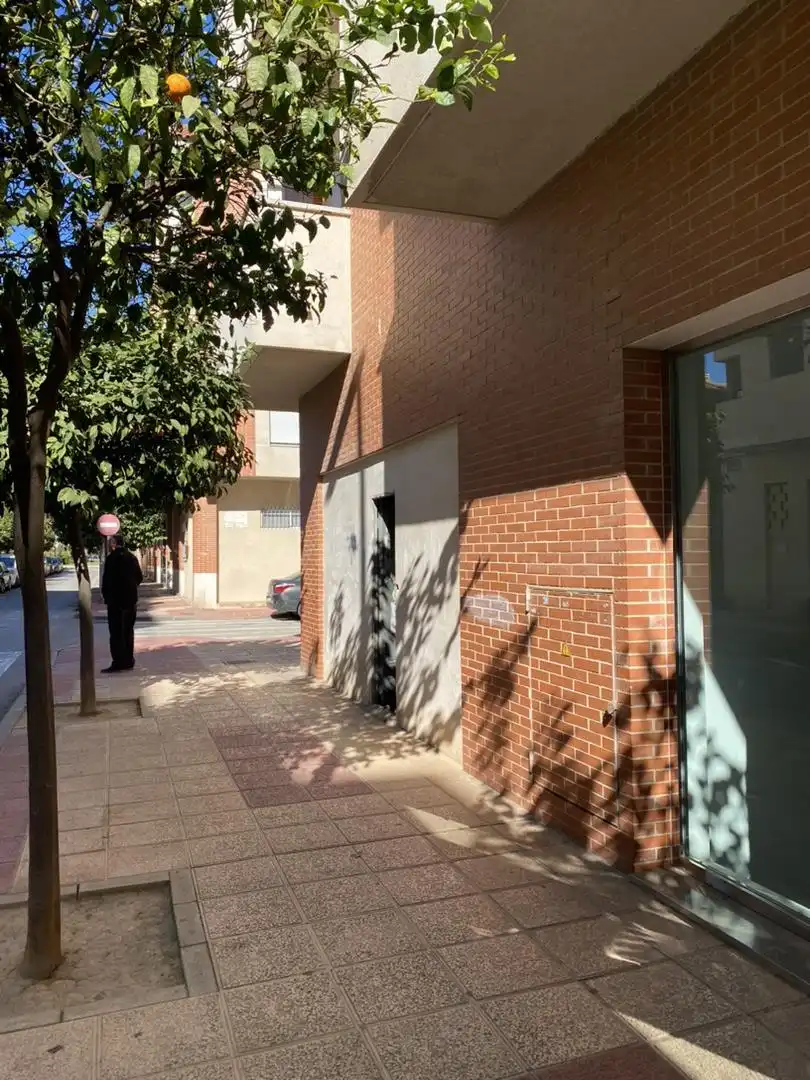 Vista exterior de Local en venta en Murcia