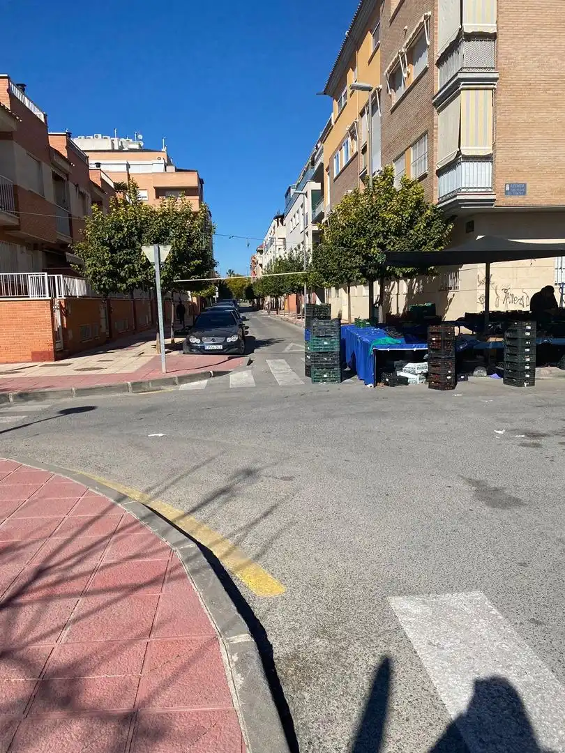 Vista exterior de Local en venta en Murcia