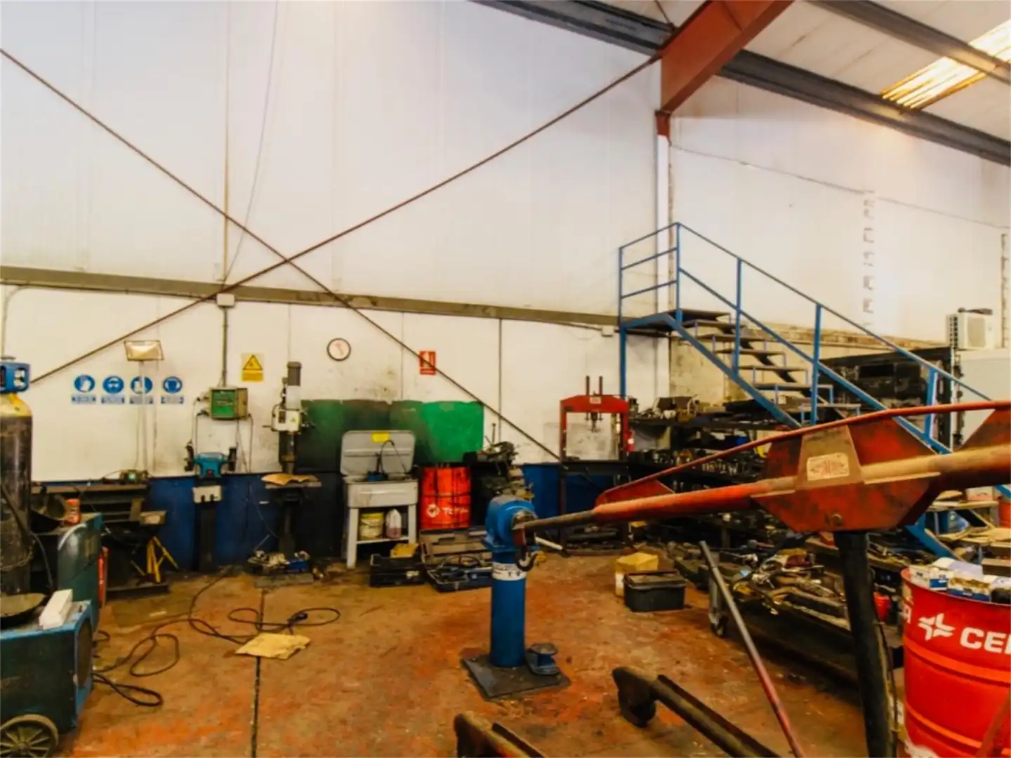 Nave industrial de alquiler en Calle Guadalquivir, 50, Benahadux Nave industrial de alquiler en Benahadux con Aire acondicionado, Calefacción y Amueblado