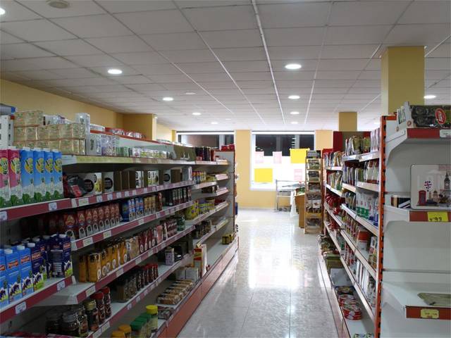 Local comercial en Alquiler en Rúa da Estación, 3 en Catoira