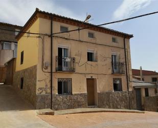 Außenansicht von Wohnung zum verkauf in Torrehermosa mit Balkon