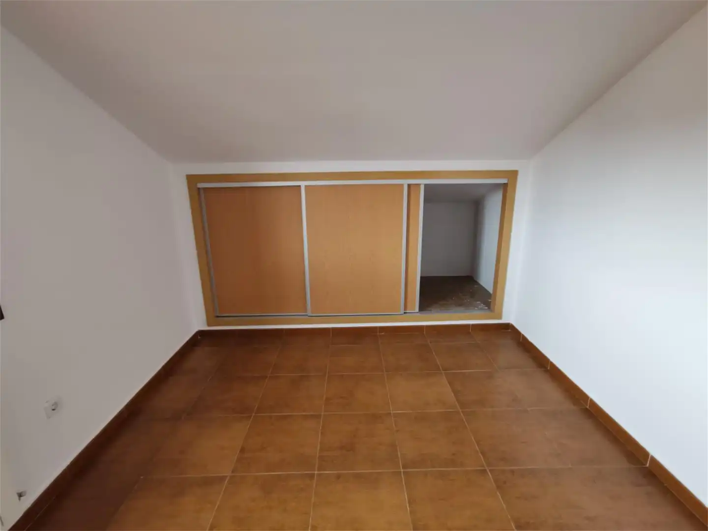 Houses for sale in Calle Calvario, Cebolla Houses for sale in Cebolla with Air Conditioner, Heating and Private garden