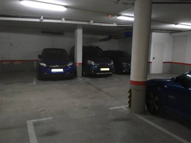 Garaje en Venta en Carrer dels Satèl.lits, 18 en Can Illa