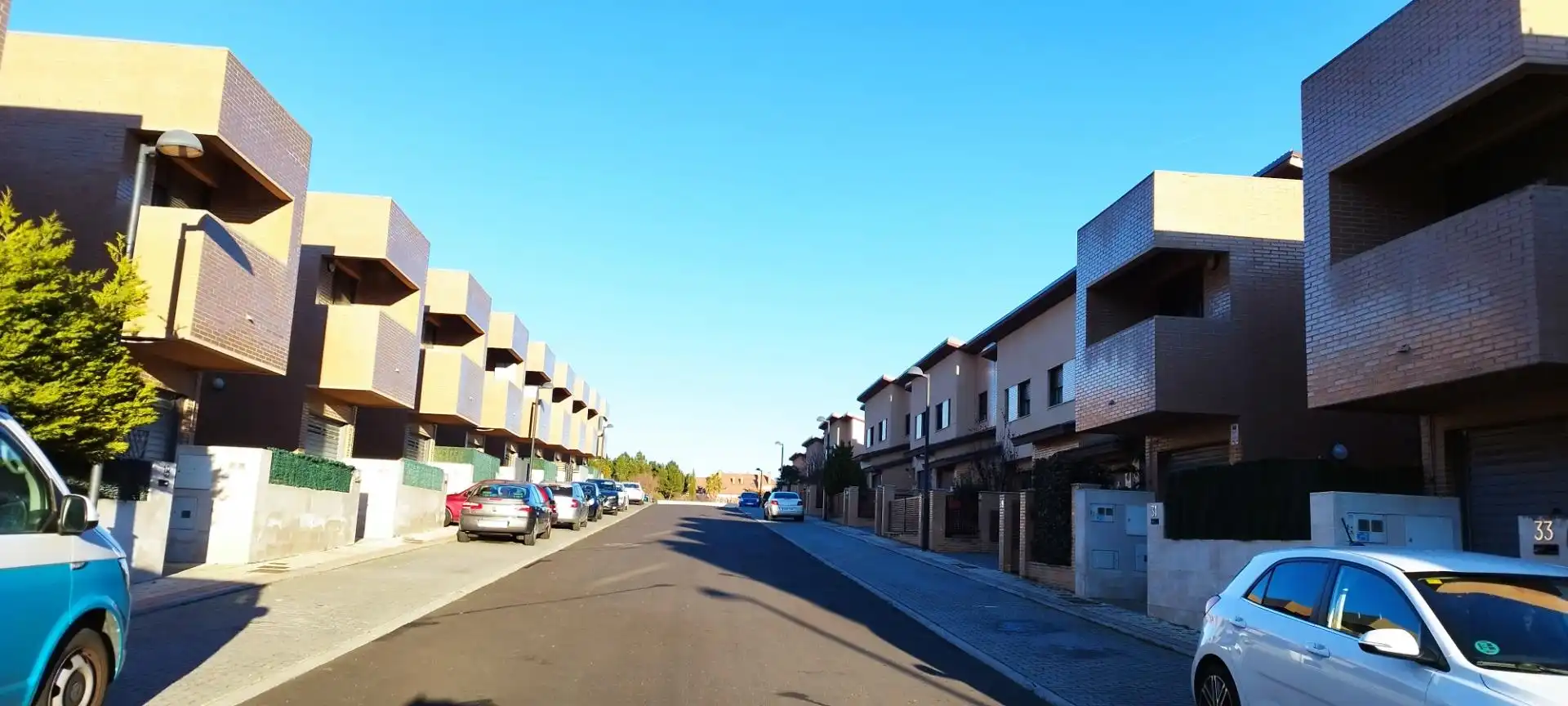 Casa adosada en venda a Calle Prado Arrate, 17, Zaratán Vista exterior de Casa adosada en venda en Zaratán amb Calefacció, Jardí privat i Parquet