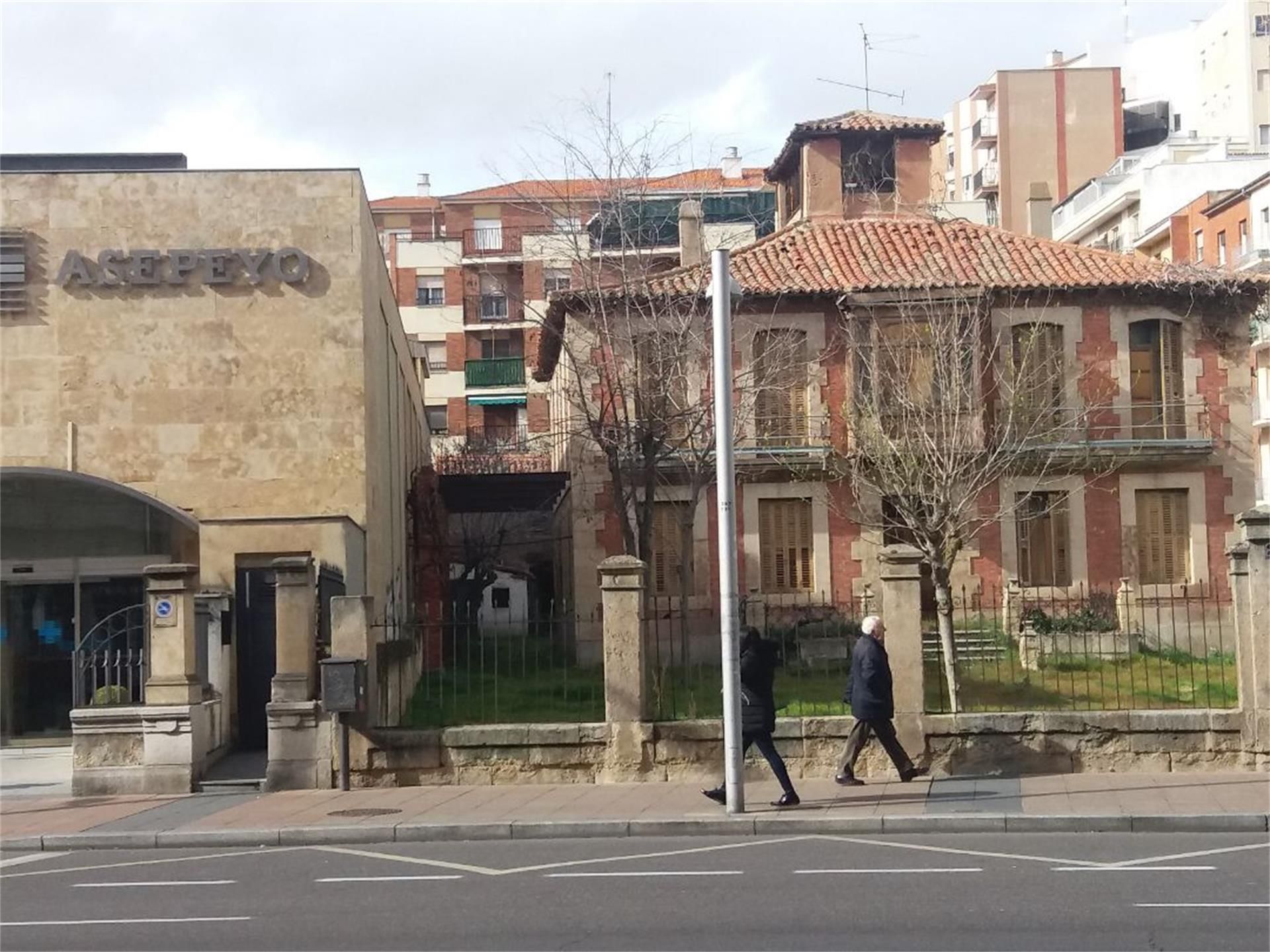 Exterior view of House or chalet for sale in Salamanca Capital  with Terrace and Balcony