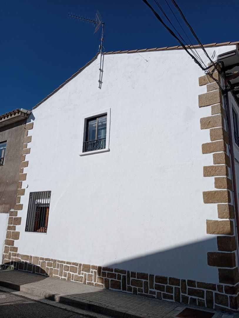 Exterior view of Single-family semi-detached for sale in Biota  with Heating, Furnished and Oven
