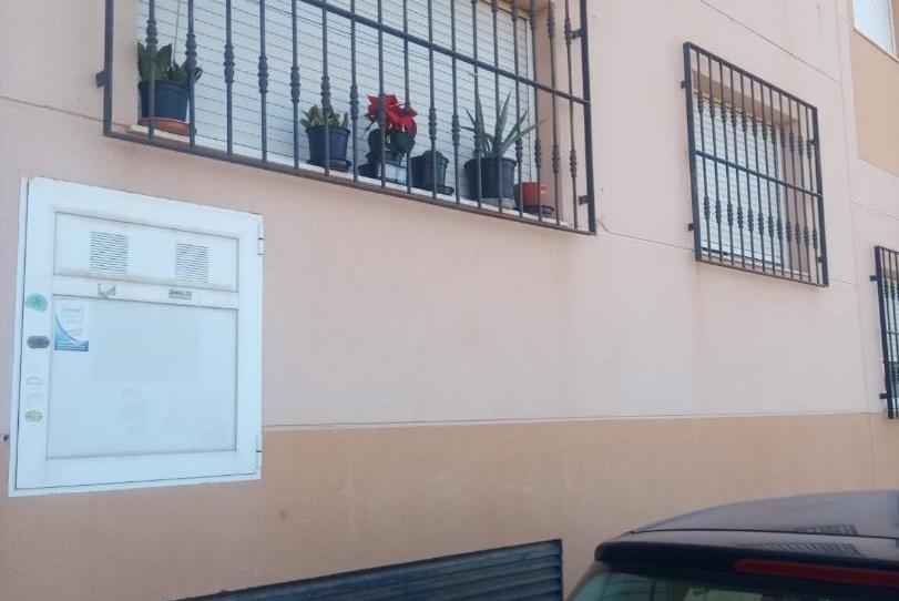 Flat for sale in Calle Mulhacén, 34, El Parador de las Hortichuelas, Roquetas de Mar - image 1 Photo 1 of Flat for sale in Calle Mulhacén, 34, El Parador de las Hortichuelas, Roquetas de Mar