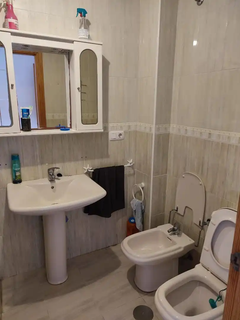 Flat for sale in Calle Mulhacén, 34, El Parador de las Hortichuelas Bathroom of Flat for sale in Roquetas de Mar with Air Conditioner